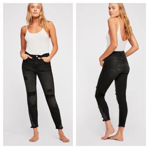 Free People Black Distressed Destroyed Black Wash Denim Skinny Jeans